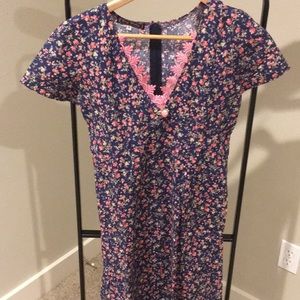 Very Cherry, super feminien dress.